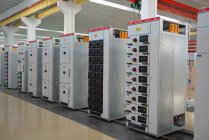 MNS型低壓抽出式開(kāi)關(guān)柜 MNS型低壓抽出式開(kāi)關(guān)柜